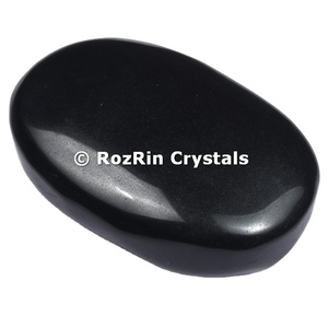 Piedra de Amatista con Palabra Grabada - Product Image 4