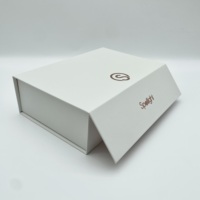 Boîte cadeau magnétique blanche de petite taille de qualité supérieure avec logo estampé or rose, boîte d'emballage cosmétique personnalisée