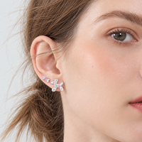 KAVNAR Boucles d'Oreilles Clous Chien Ballon avec Cœur Rose en Zircon et Émail, Tige Laiton Bijoux Fantaisie Femme
