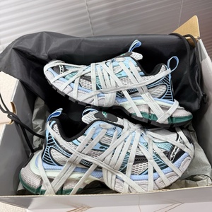 Sneakers di Lusso Designer 2026 per Uomo Donna, Alta Qualità, in Mesh, <span class=keywords><strong>Argento</strong></span> Grigio Bianco, con Lacci Multipli e Perline a Stella, Stile Sportivo Deconstruito - Product Image 4