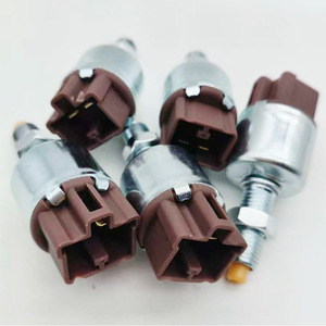 Interruptor de Luz de Freno Toyota 84340-42010 OE 8434032050, Pieza de Repuesto Nueva para Reparación - Product Image 4