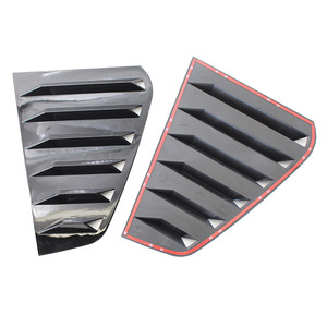 Cubierta de Ventilación para Ventana Trasera de Volkswagen Golf 7, ABS Negro Mate, Negro Brillante, Textura de Carbono, 2014-2019, Instalación con Cinta Adhesiva - Product Image 2