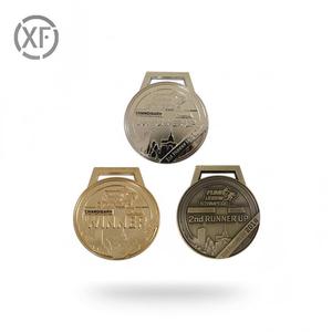 Medaglia in Metallo Personalizzata con Logo, Leone Gemello Eroico, Globo, Smalto e Corona per Onorificenze - Product Image 6
