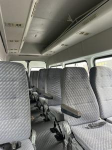 中古フォードトランジット17人乗り乗用車ミニバス - Product Image 5