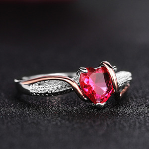 Anello a Cuore Rosso da Donna, Gioiello alla Moda con Zirconi, Placcatura Bicolore, Stile Fidanzamento, Regolabile, Anello Statement - Product Image 4