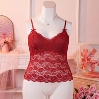 Atasan Cami Renda Bunga Wanita dengan Detail Pita Tali Dapat Disesuaikan, Kerah V, Lingerie Kamisol, Tersedia 3 Warna.