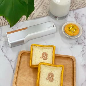 Imprimante alimentaire et à café EVEBOT PrintPen, imprimante à jet d'encre portable innovante, machine d'impression portable, décorateur de gâteaux et de macarons DIY - Product Image 4