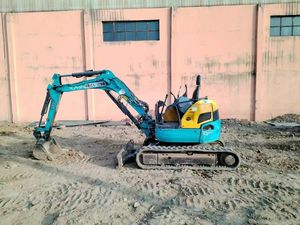 Mini-excavatrice Kubota U30 d'occasion, machine compacte d'origine japonaise, modèle U30, utilisée pour les mini-excavatrices U-20 U-30S, cabine ouverte, 3 tonnes - Product Image 2