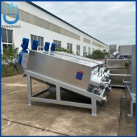 Slibontwateringsapparatuur Multi-Disc Schroefpers SS304 voor de behandeling van eetbare olie en fruit-sap afvalwater