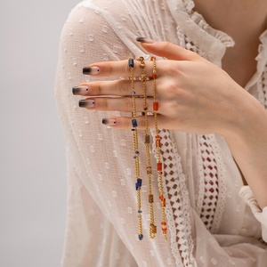 Collier long en acier inoxydable pour femme, classique, avec chaîne en or massif multicouche, pierre naturelle, fabrication soignée, ne ternit pas - Product Image 2