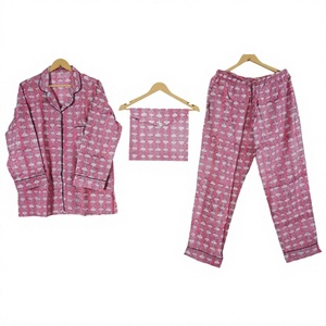 Ensemble de pyjama pour femmes en coton 100% pur, élégant et floral, respirant, séchage rapide, avec logo sur le devant, confort toute l'année - Product Image 1