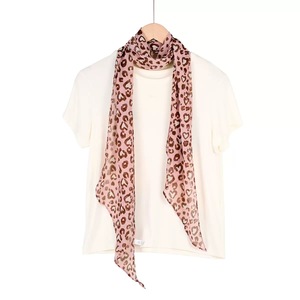 Nouvelle Écharpe Polyvalente en Georgette Imprimé Léopard <span class=keywords><strong>Rose</strong></span> Y2K Printemps-Été 2026 pour Femme – Vente en Gros - Product Image 2