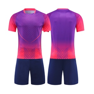 Hot Nieuw Design Hoge Kwaliteit Custom Sneldrogende Voetbal Kleding Goedkope Polyester Sublimate Mark Groothandel Voetbal Kleding - Product Image 1