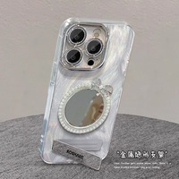 Étui de protection pour iPhone 16 Pro en tissu plume avec support bracelet miroir perlé, compatible iPhone 15, et protection d'objectif intégrale haut de gamme pour iPhone 14