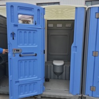 Toilettes mobiles modulaires en conteneur avec lavabo et douche pour location sur chantier