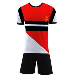Sublimación de diseño uniforme de fútbol Kit de fútbol de diseño personalizado de alta calidad nuevo diseño 2020 de 100% de fútbol usa ropa deportiva - Product Image 1