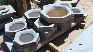 Évier de salle de bain et de cuisine en pierre hexagonale polie noire sculptée à la <span class=keywords><strong>main</strong></span>, en basalte, avec un seul trou - Product Image 2