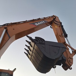 Excavatrice sur chenilles SANY SY215C d'occasion, machine Sany d'occasion de Chine, faible nombre d'heures, en vente. - Product Image 3