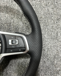 พวงมาลัยกีฬาคุณภาพสูงสำหรับรถยนต์ VW <span class=keywords><strong>Golf</strong></span> 6 7 8 GTI <span class=keywords><strong>R</strong></span> <span class=keywords><strong>Line</strong></span> Polo Tiguan Passat CC <span class=keywords><strong>Scirocco</strong></span> Jetta MK5 MK6 MK7 MK8 <span class=keywords><strong>Scirocco</strong></span> - Product Image 3