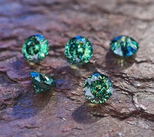 Moissanita Suelta de 2 Quilates, Color Verde Diamante, Claridad VVS1, Corte Portugués Brillante, Gema para Hacer Anillos de Compromiso/Boda - Product Image 4