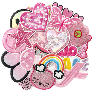 Lot de patchs thermocollants 3D esthétiques roses pour chapeaux et vêtements de filles - Cœur scintillant, arc-en-ciel, papillon, étoile brodés pour décoration DIY - Product Image 1