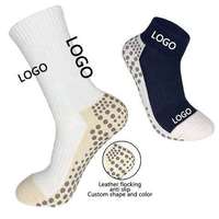 Chaussettes de yoga en coton pour femmes, personnalisées OEM, de haute qualité, avec broderie, antidérapantes, pour filles, pour le Pilates, avec logo