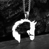 Collier pendentif tendance et polyvalent en acier inoxydable avec motif tête de cheval ajourée pour homme et femme, idéal pour le quotidien
