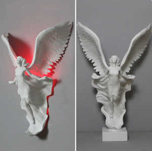 Escultura Grande Femenina, Escultura Dinámica de Fibra de Vidrio de Estilo Griego, Ángel Alado para Colgar en la Pared, en Venta - Product Image 5