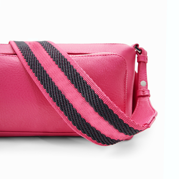 【Rest & Recreation】LOGO CROSSBODY POUCH★送料無料 Amazon.com: LEGO RETRO LOGOS CROSSBODY HANDBAG : Clothing