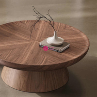 Yicheng Vente en gros Table basse ronde en bois massif Combinaison Creative Style médiéval Petit appartement Table à thé à vendre