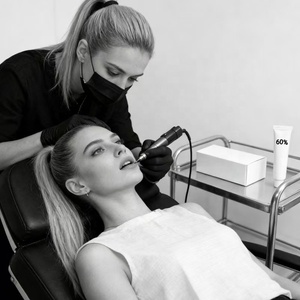 Venta al por Mayor <span class=keywords><strong>de</strong></span> Productos Nuevos: Crema Anestésica para Tatuajes al 60%, Tinte para <span class=keywords><strong>Labios</strong></span>, Esenciales para Maquillaje Permanente - Product Image 1