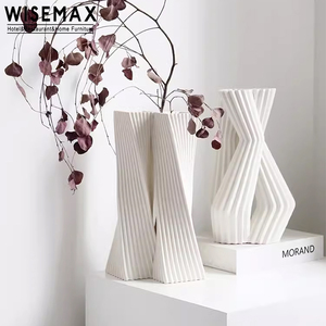 MUEBLES WISEMAX Decoración del hogar de <span class=keywords><strong>estilo</strong></span> contemporáneo Línea de impresión 3D Arte Oficina Adornos Florero de cerámica para hotel de apartamentos - Product Image 1