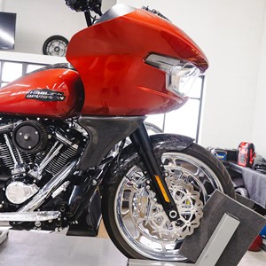 Carenados de Carrocería Completa AKOSO 100% Fibra de Carbono Seco 3K para Motocicletas <span class=keywords><strong>Harley</strong></span> <span class=keywords><strong>Davidson</strong></span> Touring Road King Street Glide Road Glide 2009-2025 - Product Image 3