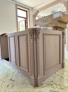 Vidéo de mise à jour d'usine : Échantillon de contrôle qualité de meuble de cuisine en bois massif, armoire en verre sur mesure, sans retouche, avec éclairage intégré (photo réelle) - Product Image 4