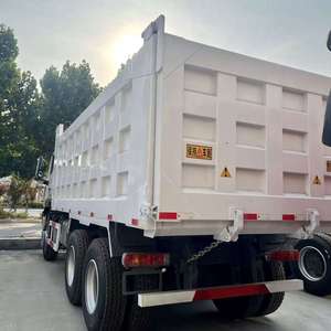 Camion benne d'occasion robuste HOWO NX pour transport d'engins, 371 chevaux - Product Image 4