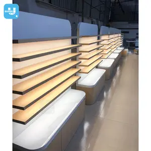 カスタマイズされたサングラスショップインテリアデザインデコレーション小売壁掛け木製光学ショップディスプレイ
