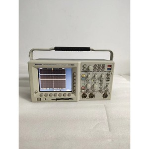 Osciloscopio Tektronix Tds3032b 2 DPO, 300mhz, 2.5gsa/s, en Buen Estado de Segunda Mano - Product Image 3