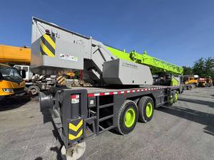 Grue sur chenilles Zoomlion d'occasion, fabriquée en Chine, système hydraulique puissant, machinerie lourde pour projets de construction, moteur PLC, 50 tonnes - Product Image 4