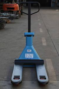 Transpaleta Manual WELIFTRICH CBY-30S de 3 Toneladas y 300 kg con Báscula Precisa de 0.01% - Product Image 2