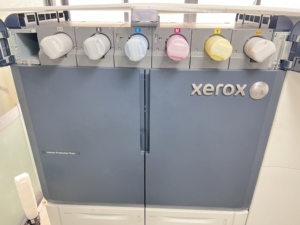 Prensa Digital a Color A3 Usada para Sistema Compatible con Iridesse, 2400x2400 DPI, 120 ppm, Impresión Comercial, Imprime/Copia/Escanea - Product Image 4