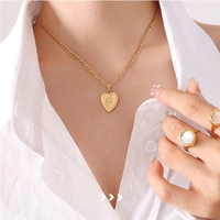 Bijoux plaqué or 18 carats à la mode collier étanche en acier inoxydable collier coeur goutte d'eau fleur