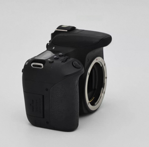 Appareil photo reflex numérique 77D d'occasion abordable, 24,2 MP avec autofocus 45 points - Excellent rapport qualité-prix - Product Image 1