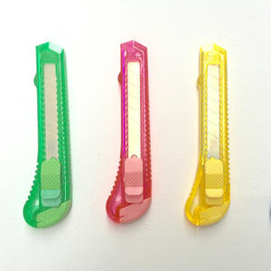 سكين متعدد الاستخدامات ممتاز لمعالجة الشفرات بشفرة فولاذية SK-5 وهيكل من البلاستيك ABS بجودة فائقة للتصدير الأولي لقطع ورق الحائط - Product Image 5