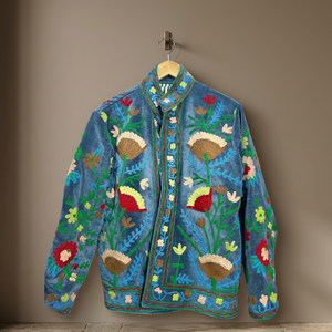 Chaqueta de terciopelo azul con cuello alto, bordado floral a mano, manga larga, abrigo de primavera para mujer, estilo Prairie Chic, venta al por mayor B2B - Product Image 3