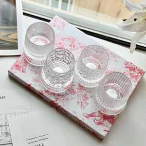 Juego de Vasos de Vidrio, 4 Piezas, Patrón en Relieve Mixto, Vasos Giratorios, Juego de Regalo para Whisky, Agua y Uso Diario, Juego de Regalo de Lujo - Product Image 3