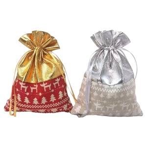 Bolsas de Algodón Personalizables con Cordón, Estampados Navideños en Tela Dorada y Plateada, Artículos para Fiestas - Product Image 1