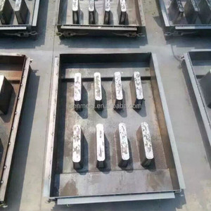 Cadre de coffrage en <span class=keywords><strong>béton</strong></span> préfabriqué de haute qualité pour coulage humide, moule de drainage en forme de U pour caniveau de drainage en U - Product Image 2