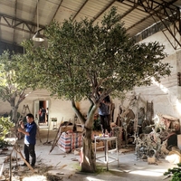 Arbres artificiels de grande taille de 8 mètres en ficus banian, chêne et olive pour la décoration de centres commerciaux