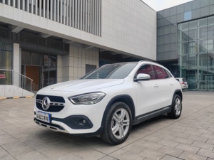 <span class=keywords><strong>Mercedes</strong></span>-Benz <span class=keywords><strong>GLA</strong></span> 180 2020 d'occasion, SUV compact, 1.3T 136ch Turbo 7 vitesses FWD, luxe urbain, bien entretenu, prêt à être expédié - Product Image 1