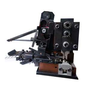 Máquina de terminales silenciosa, molduras OTP, troquel de estampado, aplicador de moldes de prensado de terminales de intercambio cuadrado - Product Image 2